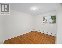 7 Macpherson Avenue thumbnail 22