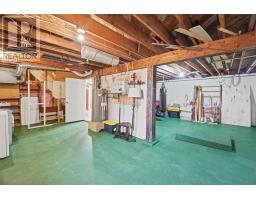 7 Macpherson Avenue thumbnail 30