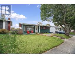 7 Macpherson Avenue thumbnail 41