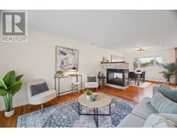 7 Macpherson Avenue thumbnail 6