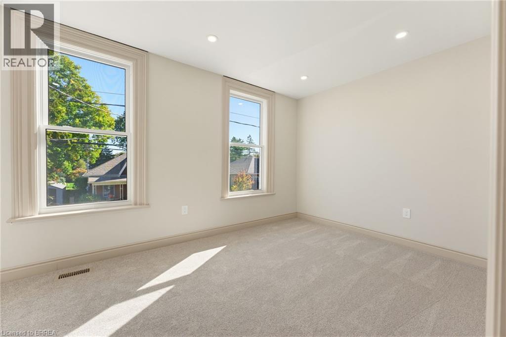 14 BOND Street - 13
