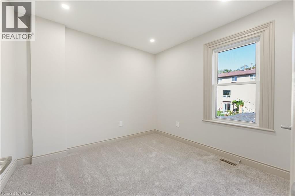 14 BOND Street - 16