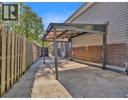 9832 Lynngrove Crescent, Windsor, ON N8R1B9 Photo 36
