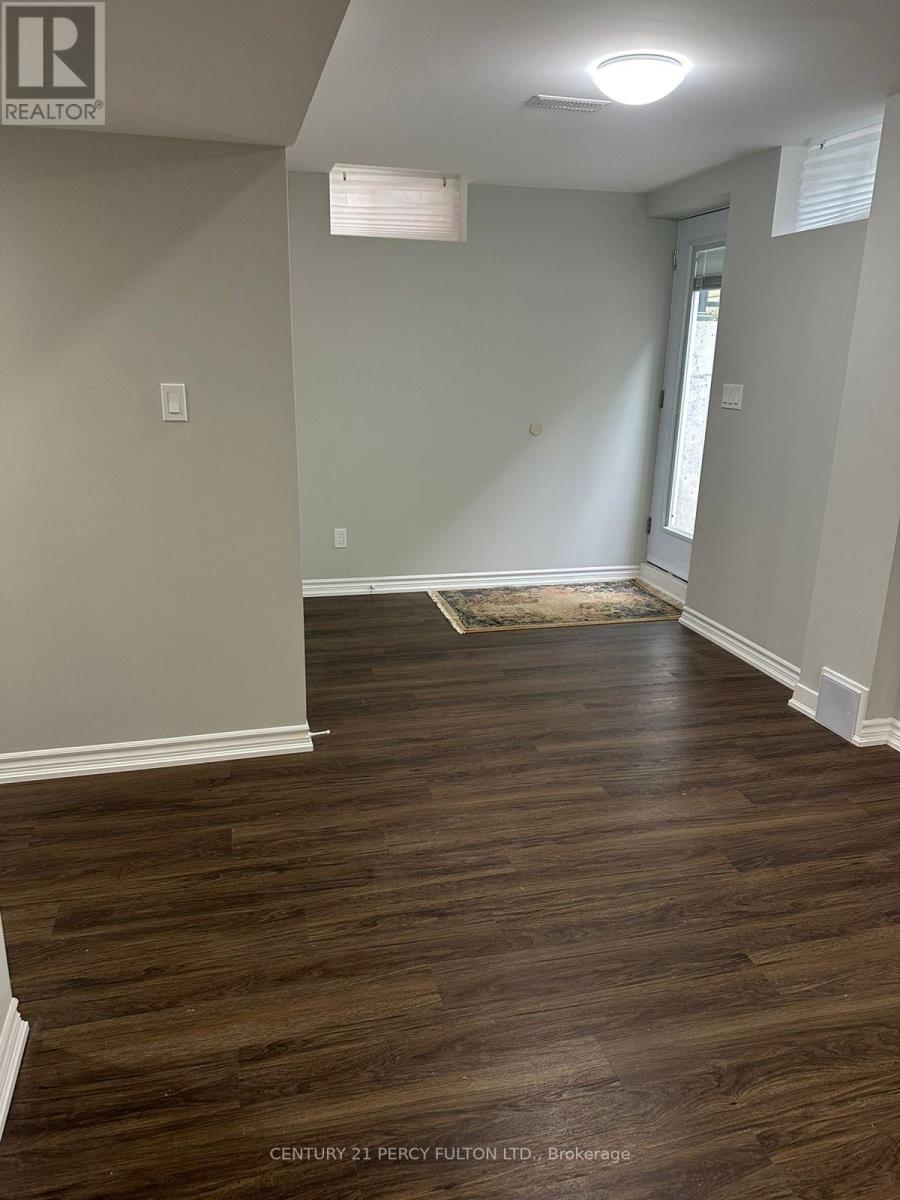 BSMT- 897A Voyager Avenue, Pickering, ON photo 3
