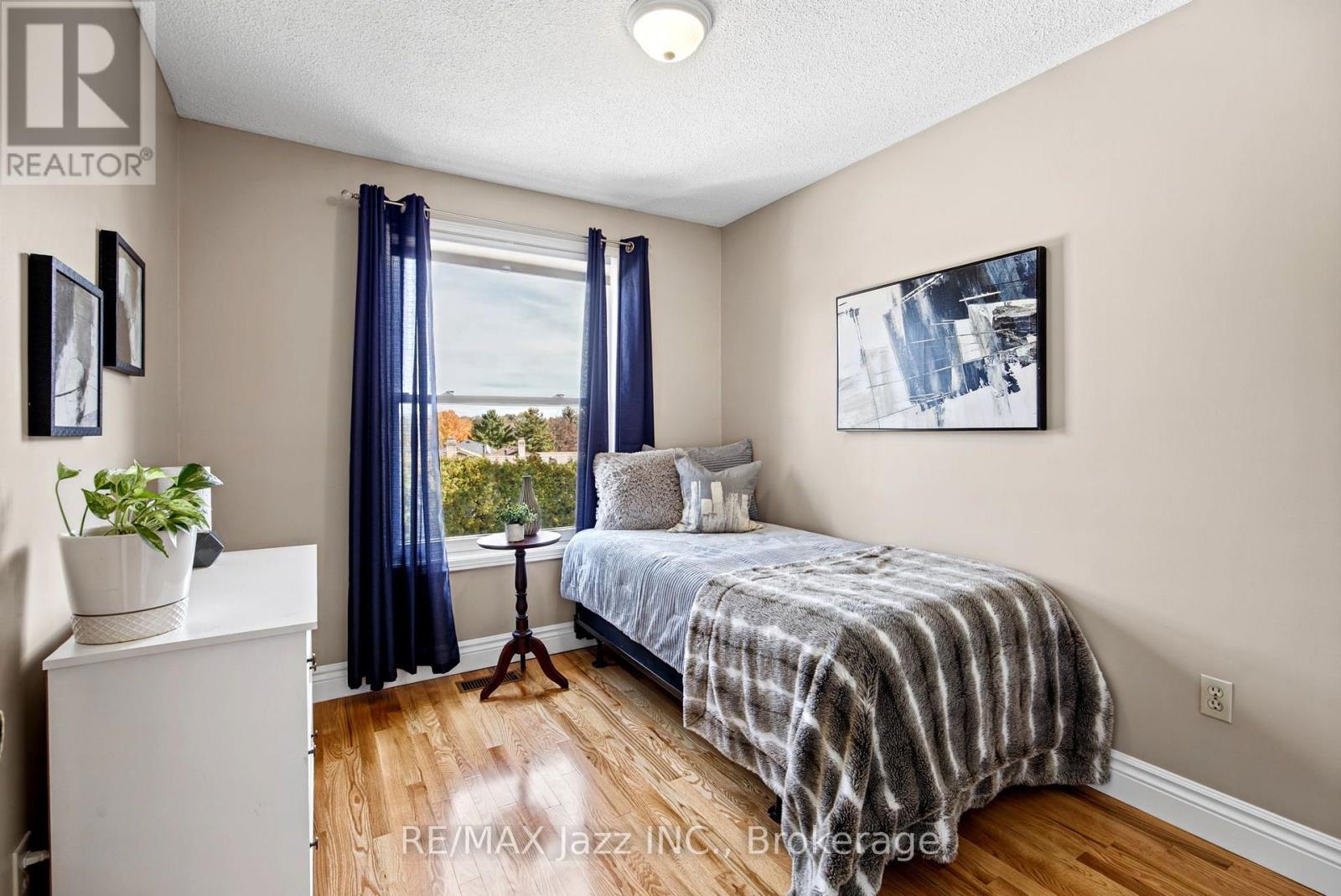 789 Lochness Crescent, Oshawa, ON photo 28