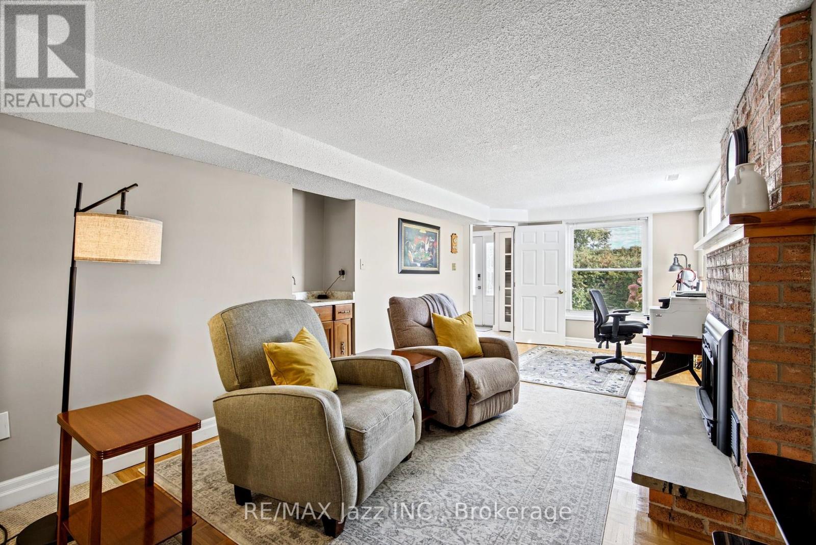 789 Lochness Crescent, Oshawa, ON photo 36