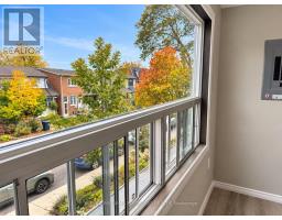 19 Kelvin Avenue, Toronto, ON M4C5C7 Photo 10