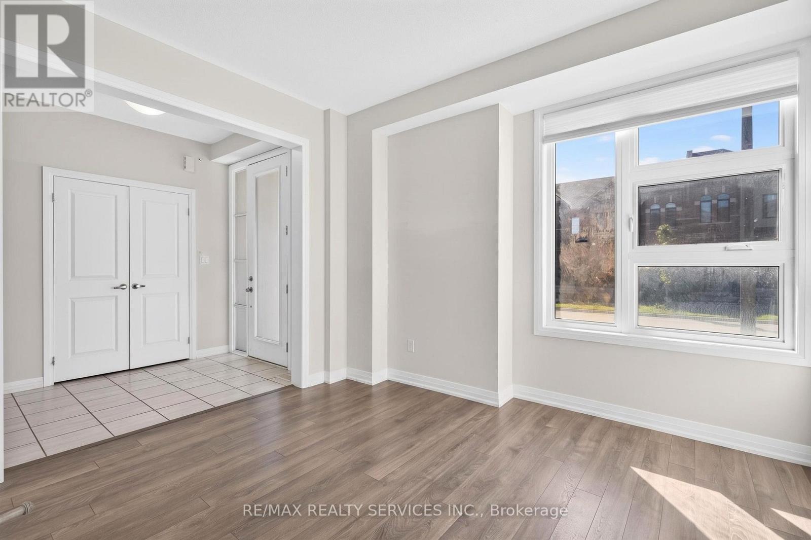 225 Coronation Road, Whitby, ON photo 3