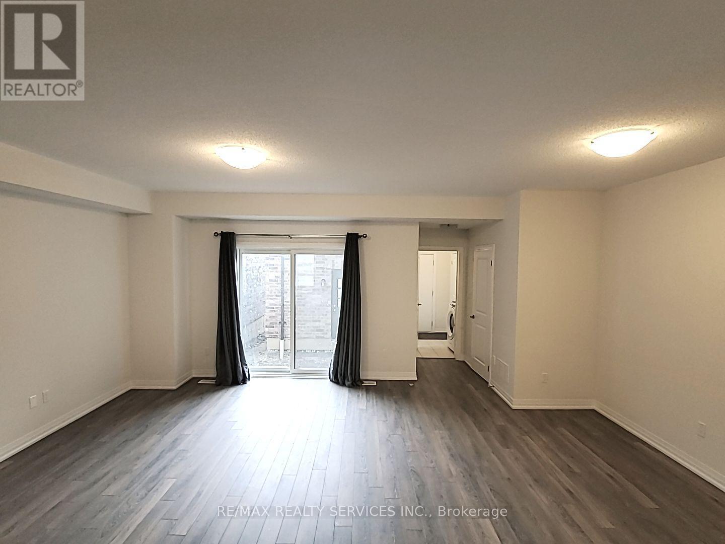 225 Coronation Road, Whitby, ON photo 7