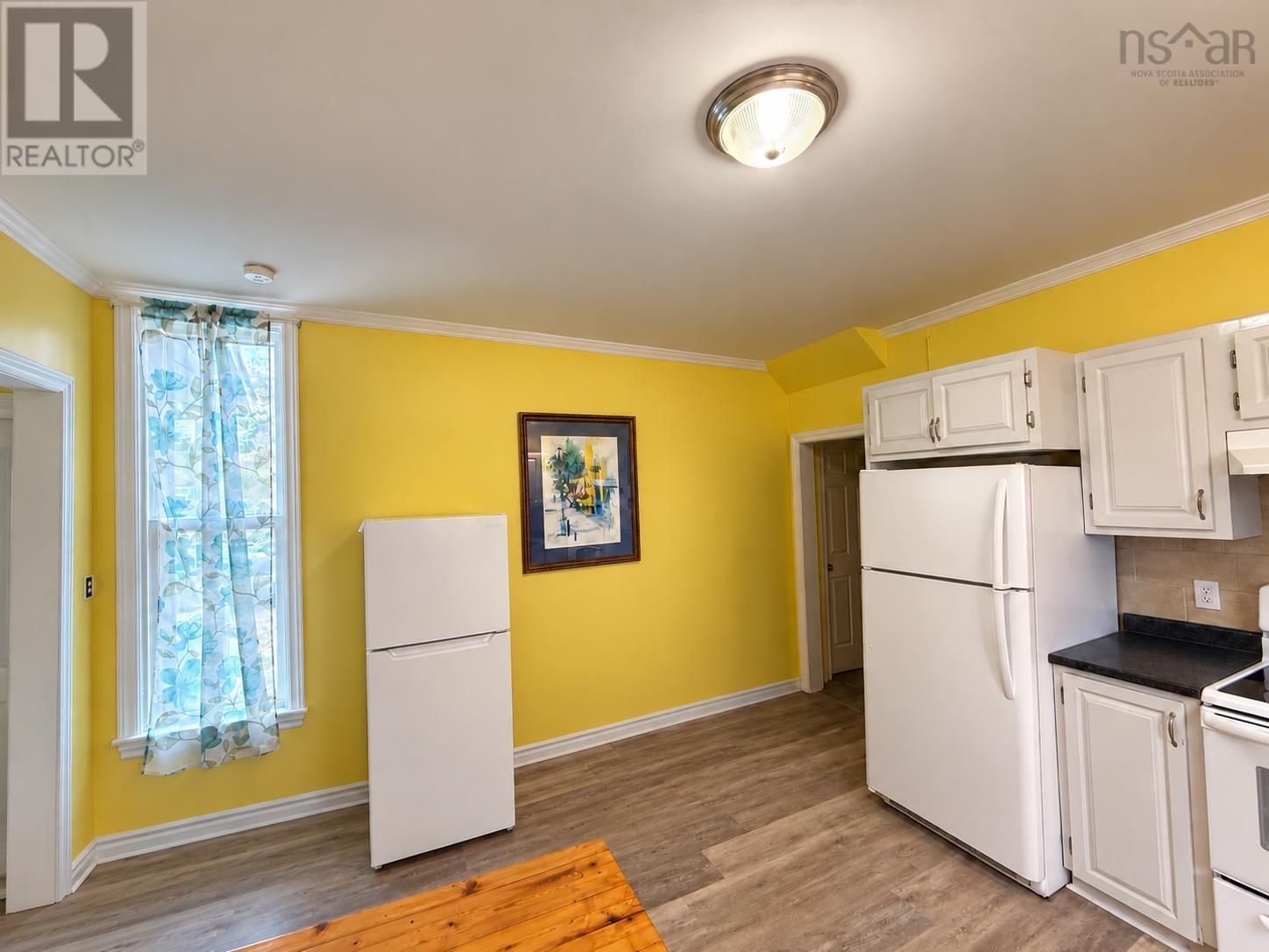 9959 Grenville Street, photo 8