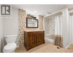 18 Evelyn Crescent, Kitchener, ON N2A1G9 Photo 22