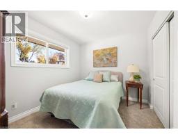 18 Evelyn Crescent, Kitchener, ON N2A1G9 Photo 16