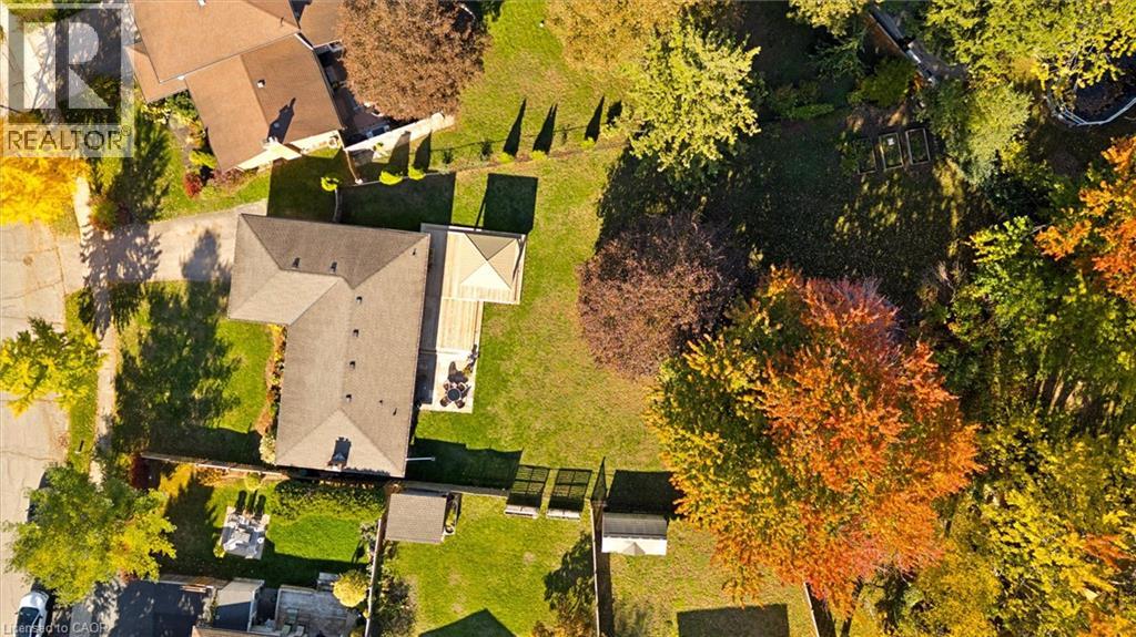 18 EVELYN Crescent - 35