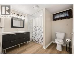 7 Prueter Avenue, Kitchener, ON N2H6G5 Photo 14