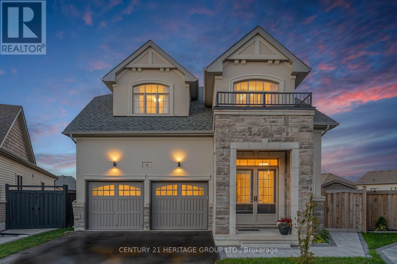8 Pietrowski Drive, Georgina, ON photo 1
