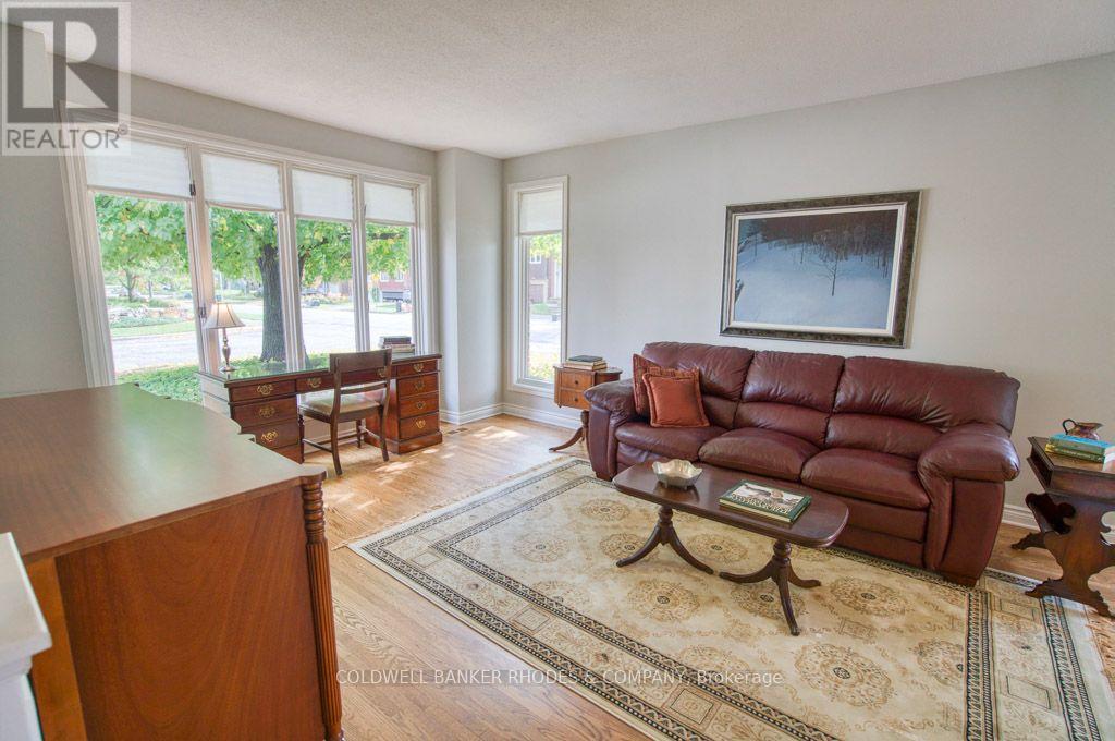 Condos for Sale in Ottawa – 34 GAVIN STREET, Ottawa – By Peter Sagos - Image 8