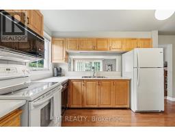 28 Meadow Glade Gardens, Ottawa, ON K2G5J4 Photo 16