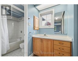 28 Meadow Glade Gardens, Ottawa, ON K2G5J4 Photo 31