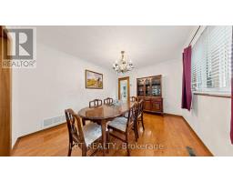 Bedroom 3 - 4204 Starlight Crescent, Mississauga, ON L4W4P9 Photo 10