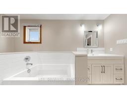 4204 Starlight Crescent, Mississauga, ON L4W4P9 Photo 29