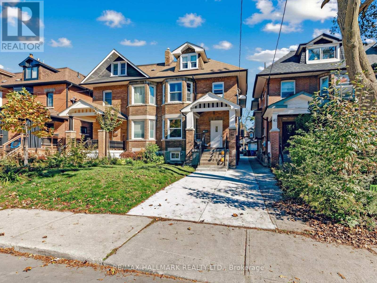 Photo of 43 Highview Crescent