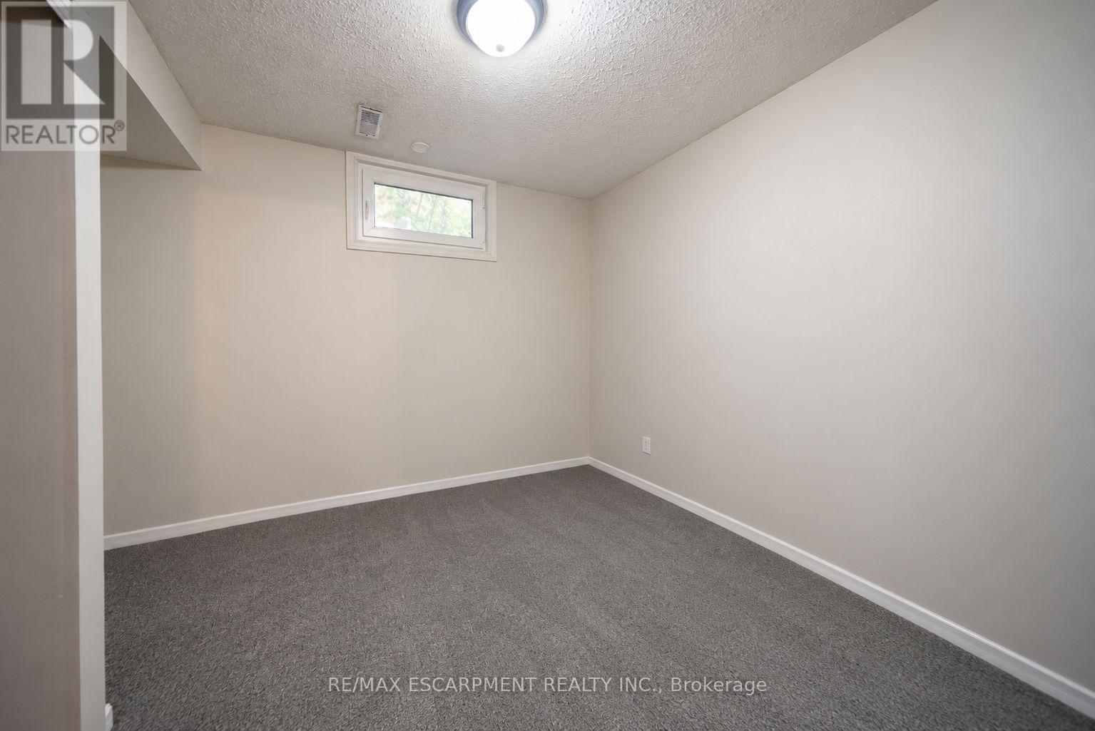121 Ashgrove Avenue, Brantford, ON photo 21