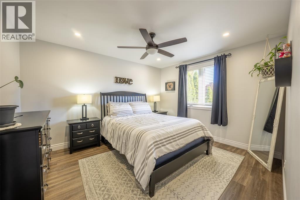 1592 COVENTRY COURT, Sarnia — photo 10