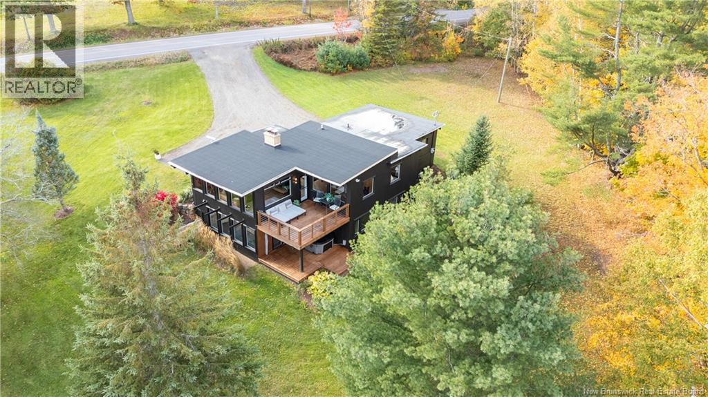 1751 Route 114 Road photo 4