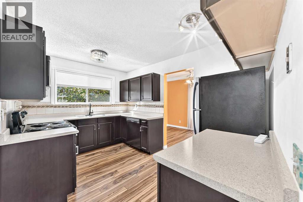 143 Deer Ridge Way SE, Calgary — photo 8