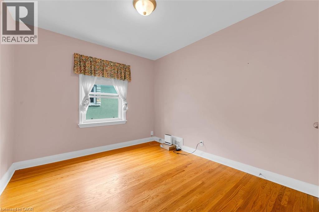 24 MULDREW Avenue - 11