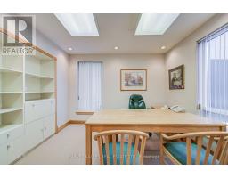 137 Sheppard Avenue E, Toronto, ON M2N3A6 Photo 20