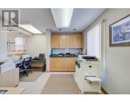 137 Sheppard Avenue E, Toronto, ON M2N3A6 Photo 12