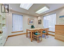 137 Sheppard Avenue E, Toronto, ON M2N3A6 Photo 18