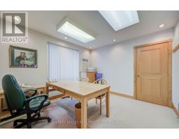 137 Sheppard Avenue E, Toronto, ON M2N3A6 Photo 21
