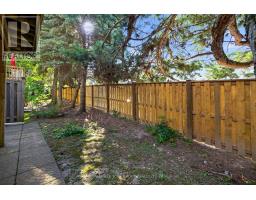32 - 315 Wilkes Court, Aurora, ON L4G6G7 Photo 37