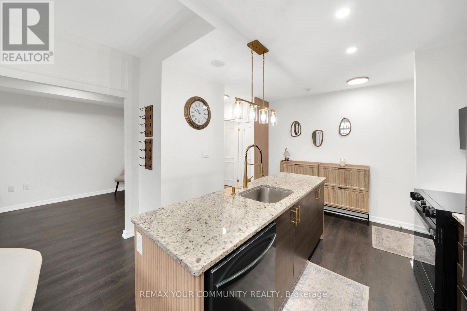 1607- 70 Forest Manor Road, Toronto, ON photo 8