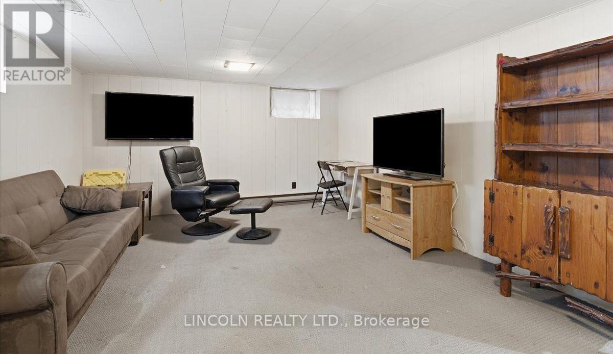 3 BROWN STREET - 19