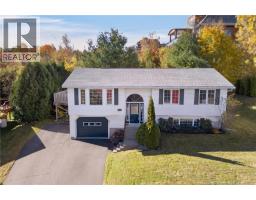 372 Kimble Drive, photo 2
