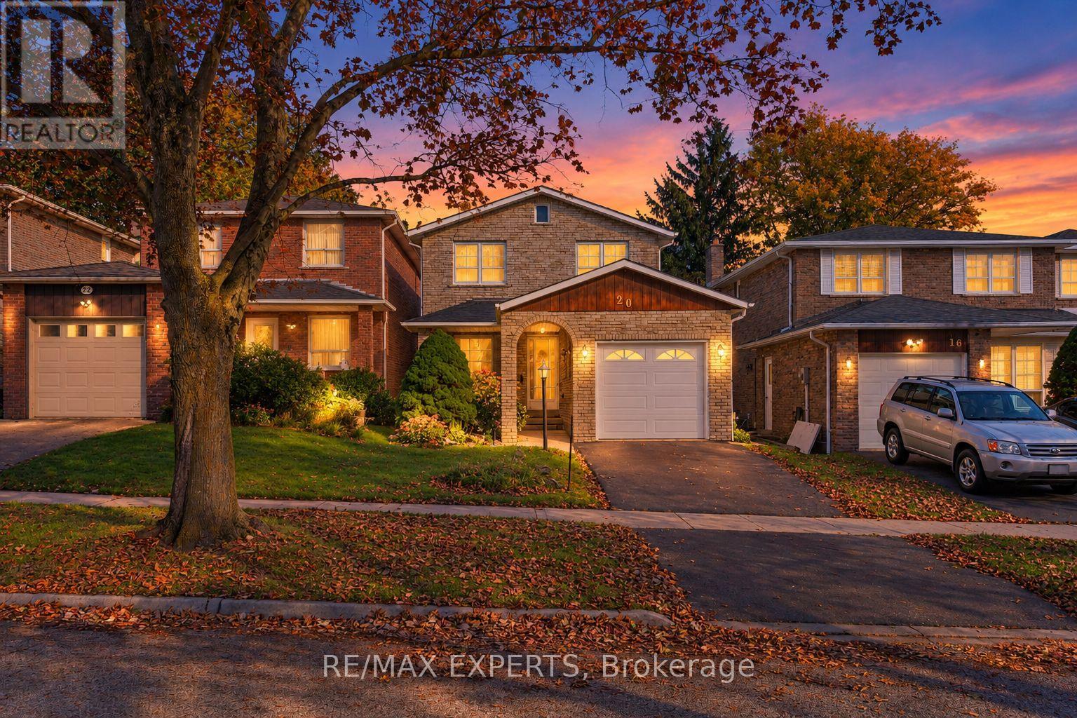 20 CHARNWOOD PLACE - 1
