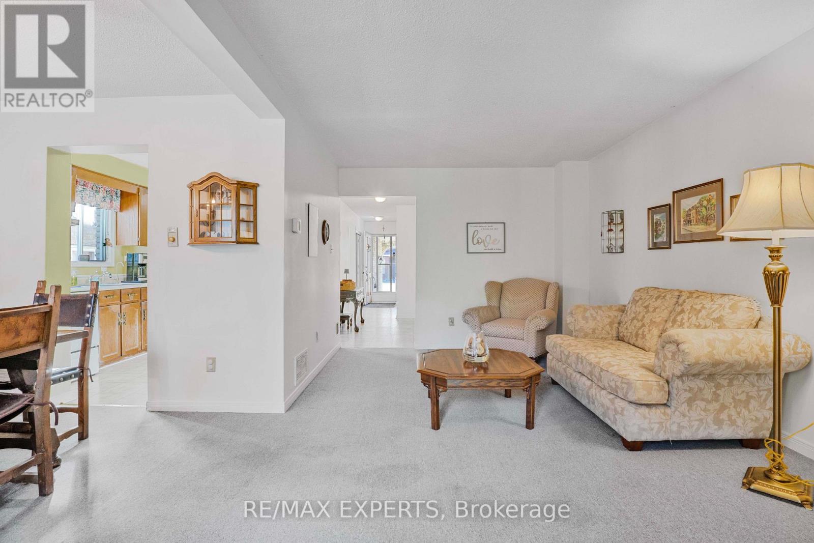 20 Charnwood Place, Markham, ON photo 6
