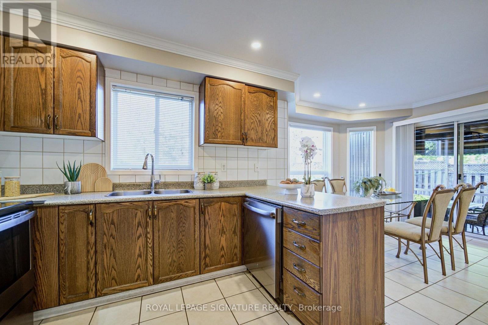 1180 Oriole Crescent, Innisfil, ON photo 17