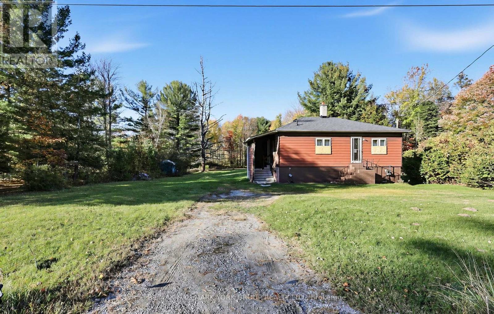 450 Queensville Sideroad West, East Gwillimbury, ON photo 2