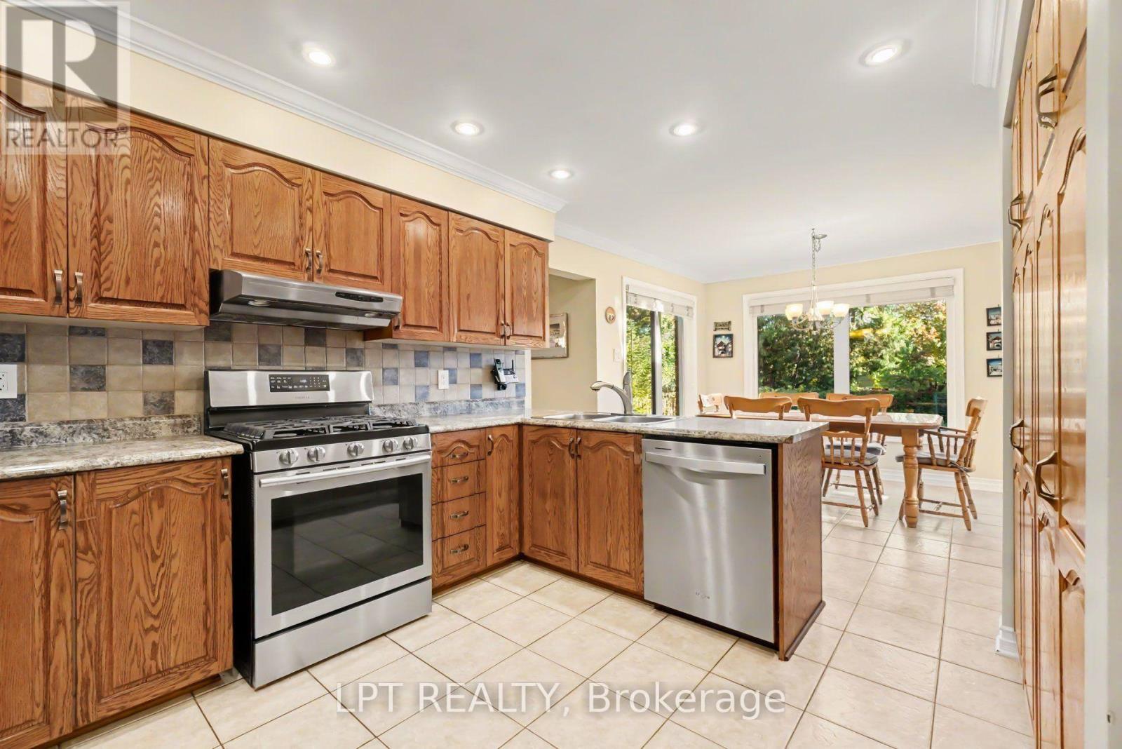24 BELLEVIEW DRIVE - 11