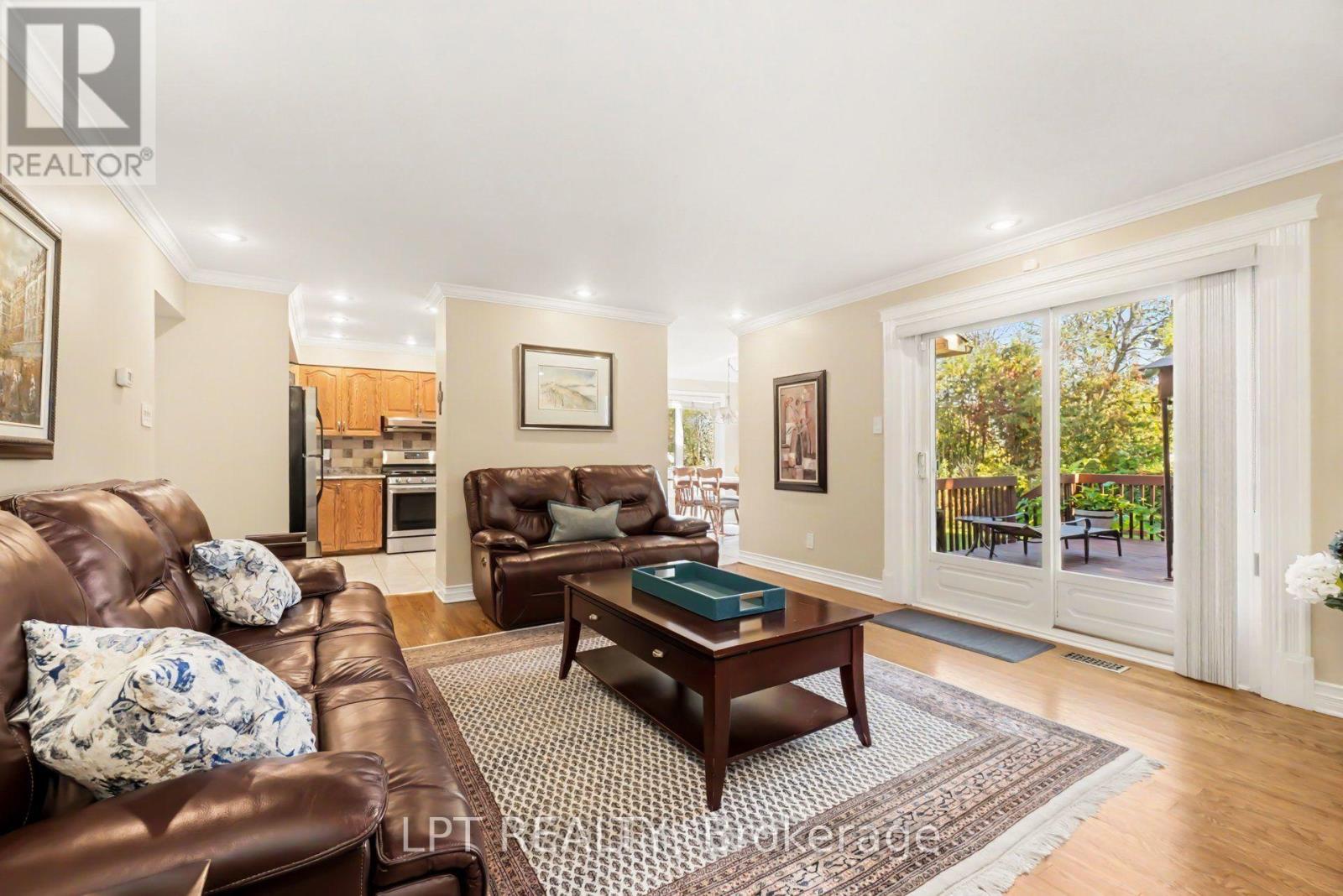 24 BELLEVIEW DRIVE - 15