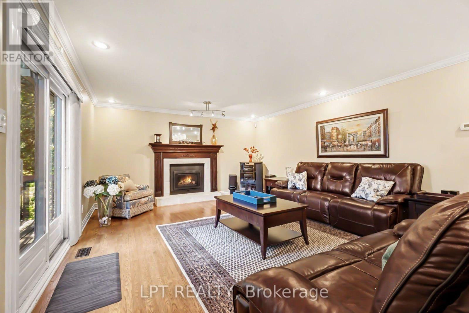 24 BELLEVIEW DRIVE - 16
