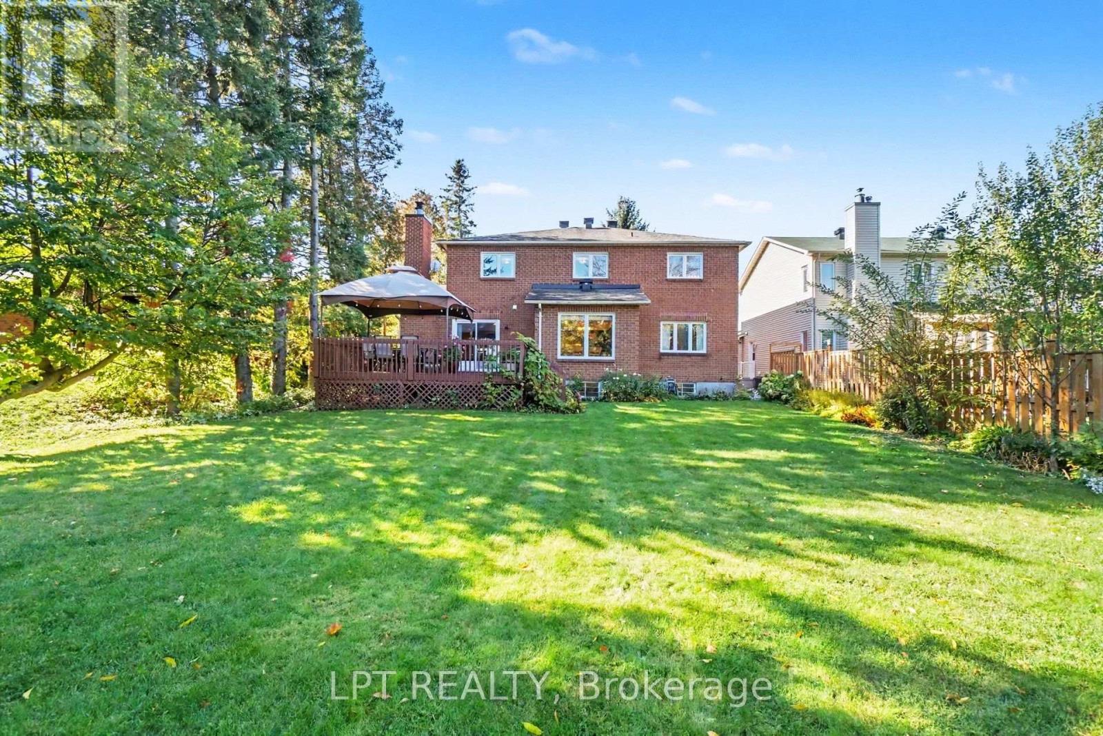 24 BELLEVIEW DRIVE - 33