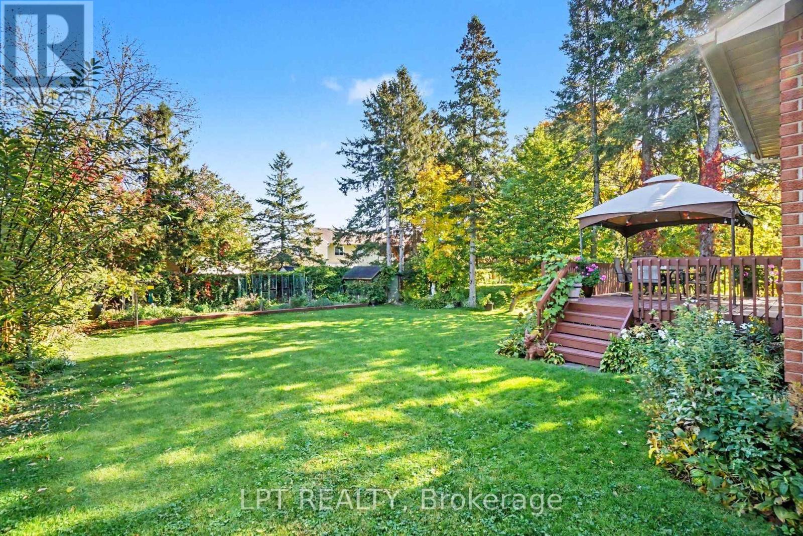 24 BELLEVIEW DRIVE - 34