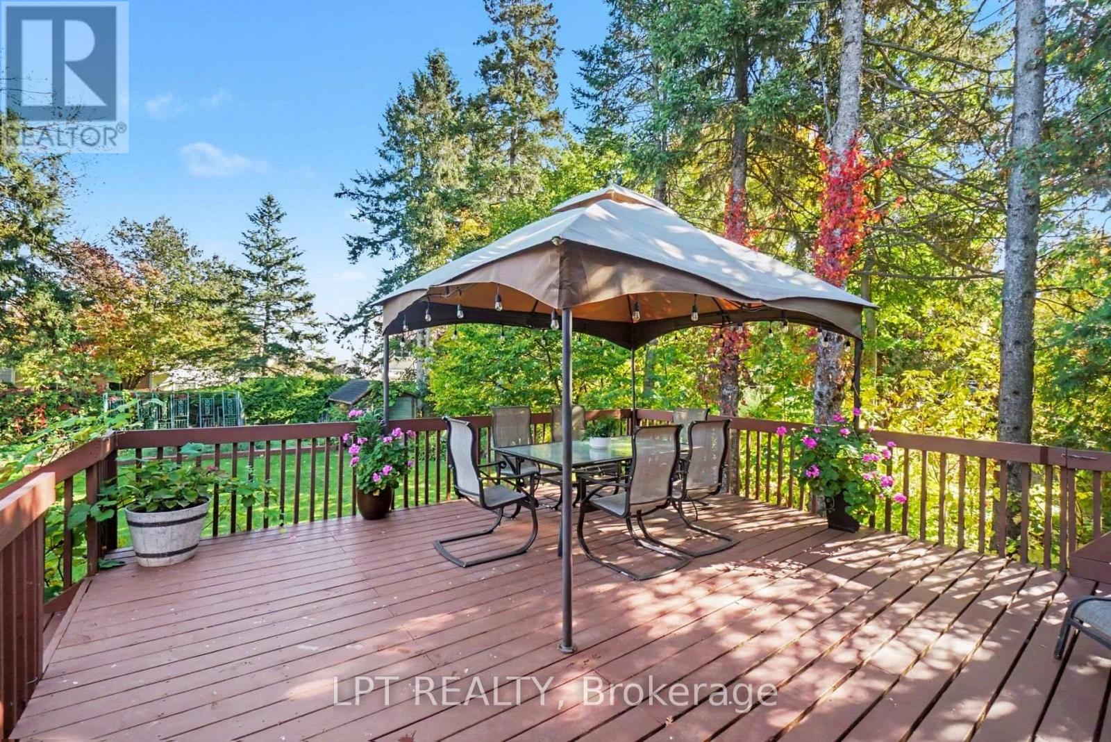 24 BELLEVIEW DRIVE - 35