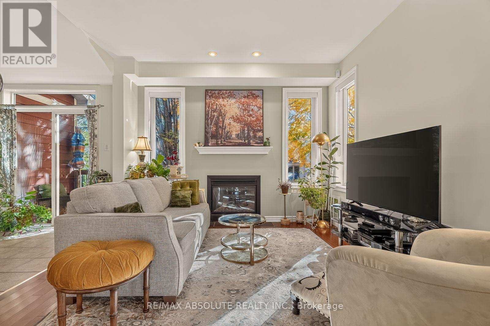 3 Bed, 3 Bath Townhouse for Sale in Ottawa – 103 EVELYN POWERS PRIVATE, Ottawa – MLS# X14105620 - Image 15