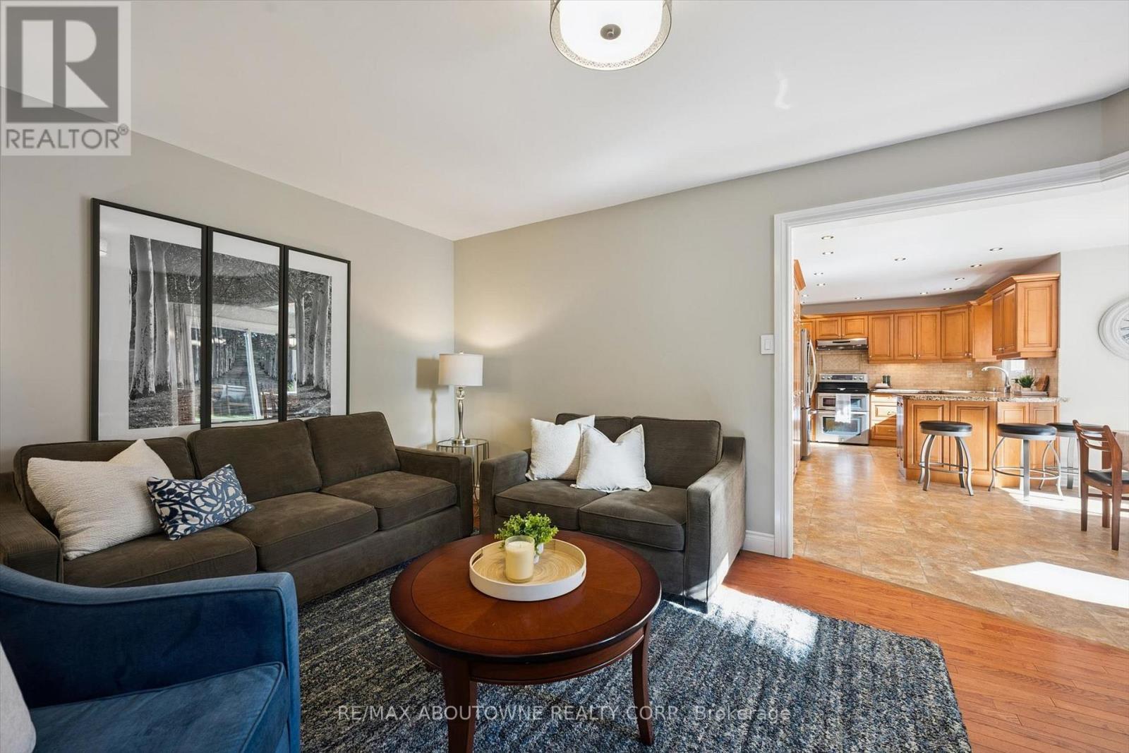 2086 Sprucedale Drive, Oakville, ON photo 10